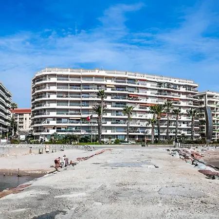 Апартаменты Les Pieds Dans L'eau Pour 6 Personnes A Saint-raphael *